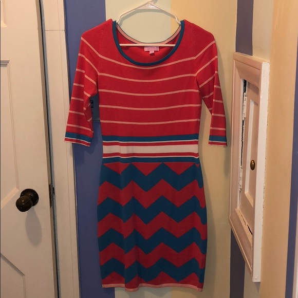 EUC Lilly Pulitzer Lindsey sweater dress - Picture 2 of 6